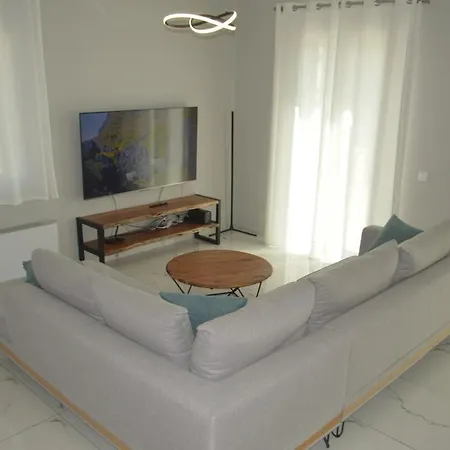 Issos House *