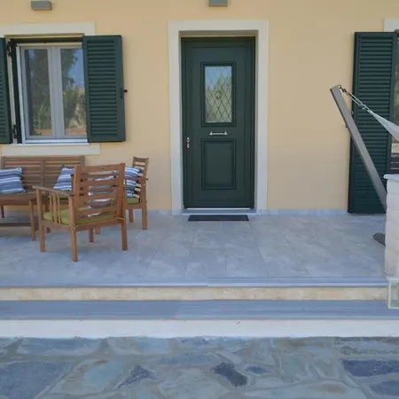 Issos House بيت للعطل آغيوس غيوريوس