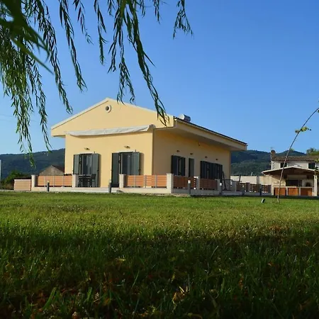 Issos House Holiday home *