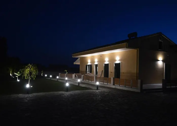 Issos House בית נופש