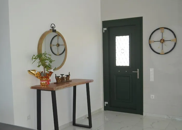 Issos House בית נופש