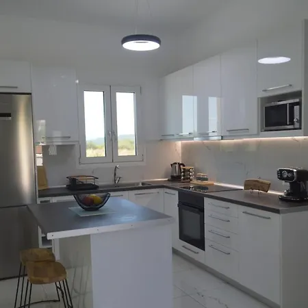 Issos House * Ágios Geórgios
