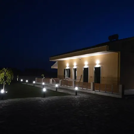 Issos House בית נופש